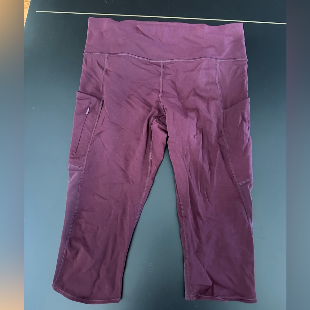 Athleta cargo leggings